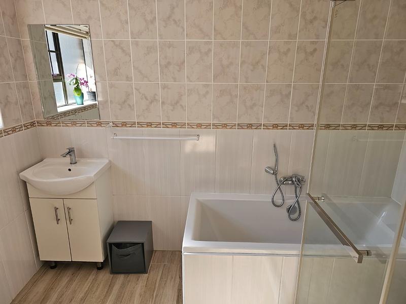 8 Bedroom Property for Sale in Mossel Bay Central Western Cape